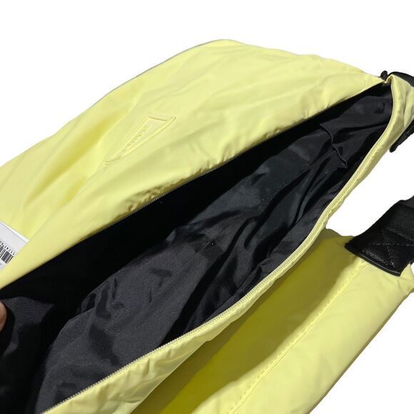 RAINS Bag Mens Yellow Waterproof Puffer Crossbody Gorpcore Bright Sporty Spring - Picture 9 of 11